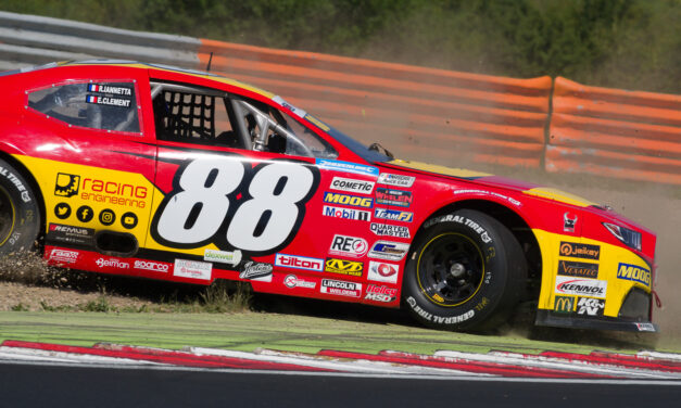 EuroNASCAR vozy s&nbsp;inovací – sekvenční převodovkou