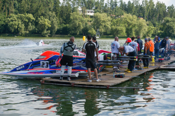 Mistr světa 2020 UIM F500 #23 Robert Hencz (SVK)