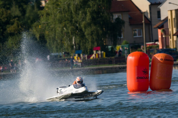 #25 Sebastian Kecinski (POL), závod 1 (Heat 1) F125, HydroGP Jedovnice 2021