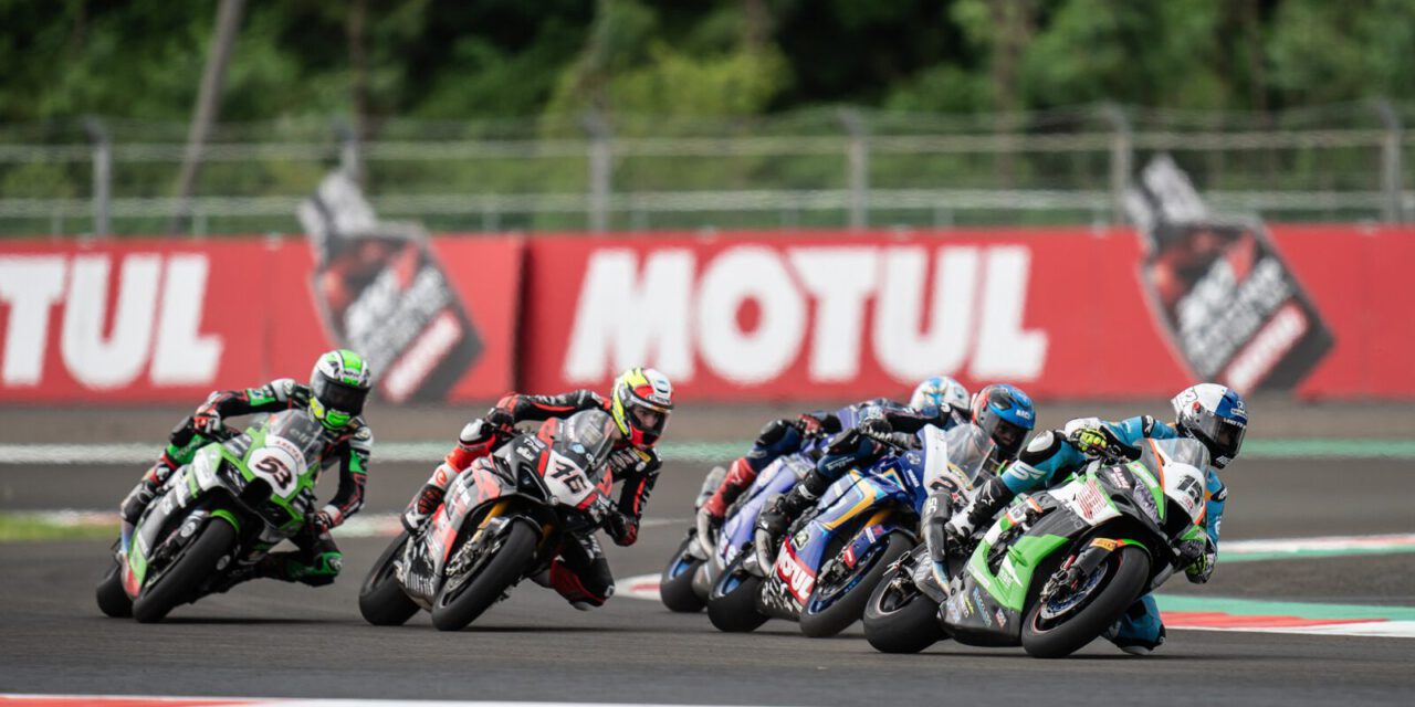 WorldSBK: König v superbicích – skvělý začátek zhatil pád. Český jezdec zaujal rychlostí