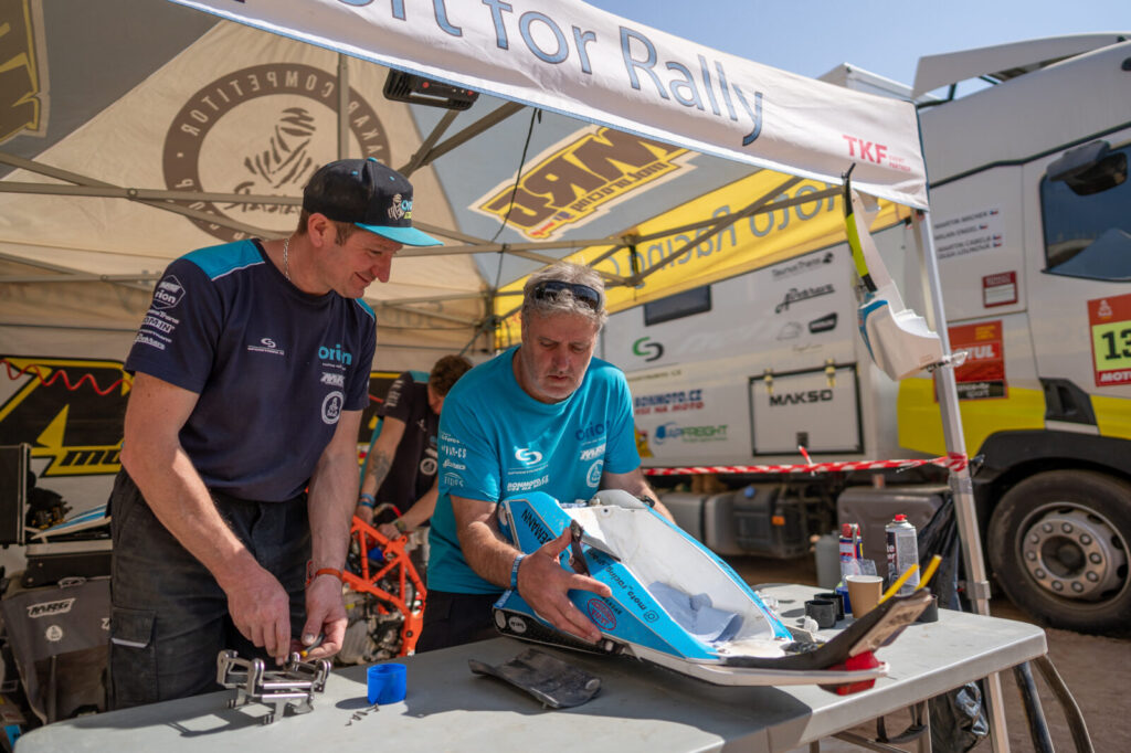 Práce na závodní technice, Orion – MRG, Dakar 2022