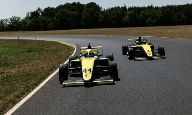 F4: Pohádka z&nbsp;Arabské noci pro Renauer Motorsport