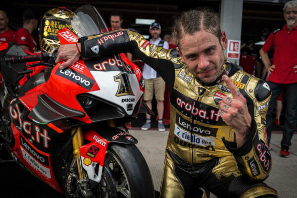 Nový mistr světa #19 Alvaro Bautista (ESP)