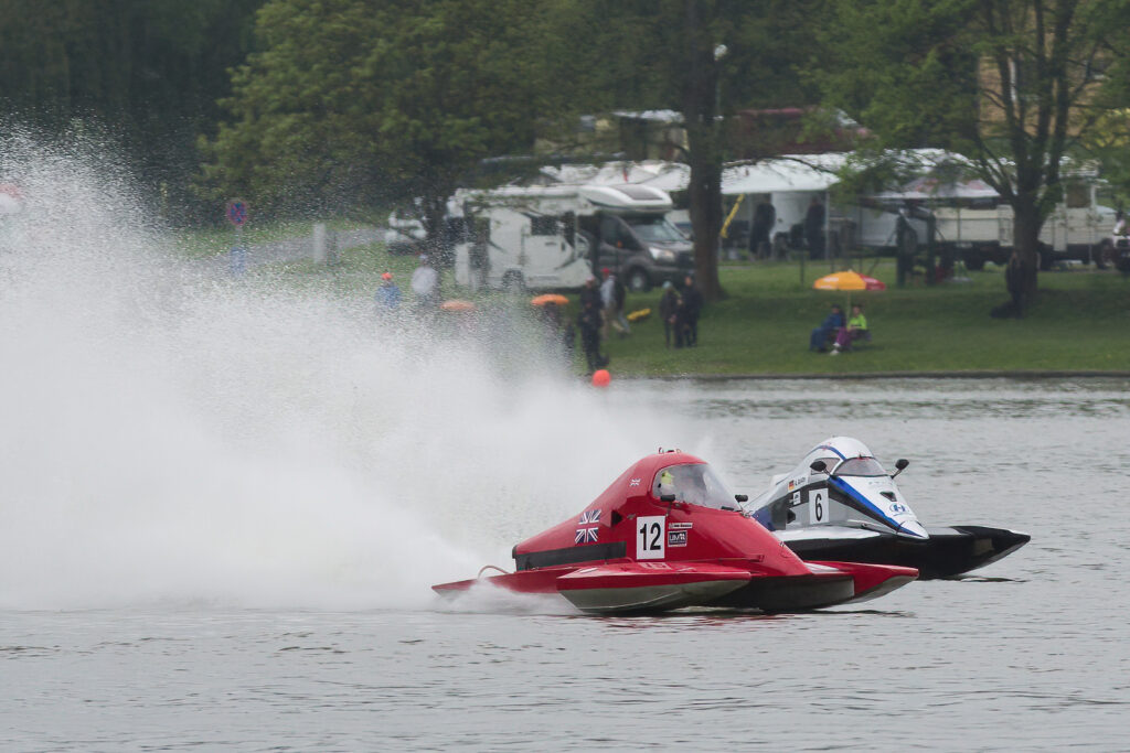 #12 Jim Noone (GBR) a #6 Andreas Schulze (USA)